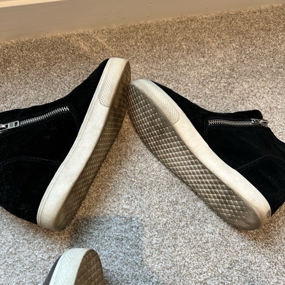 Size 9 Steve Madden Wedge Sneakers - Picture 4 of 9